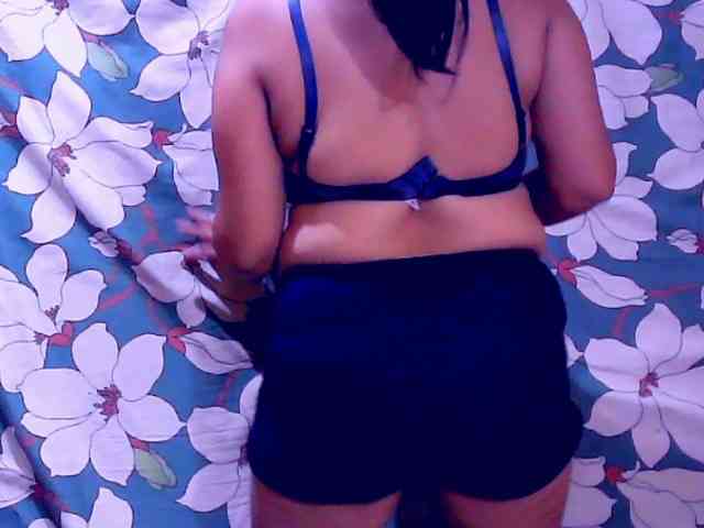 SweetMonlight webcam