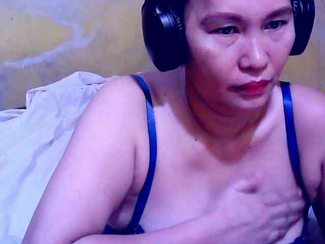 SweetMonlight webcam