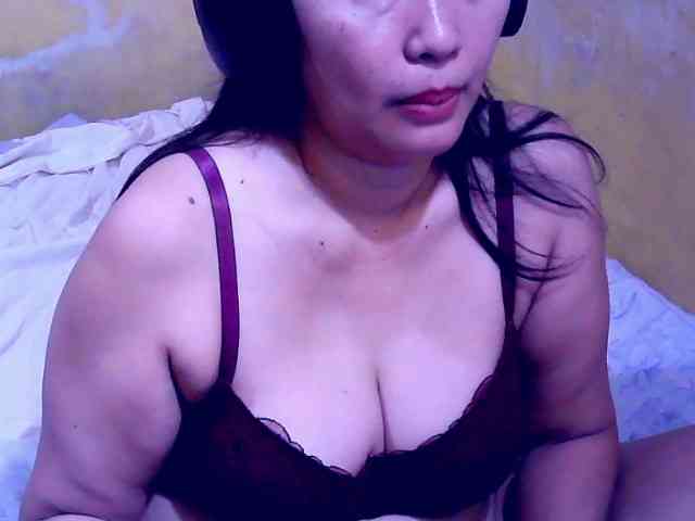 SweetMonlight webcam