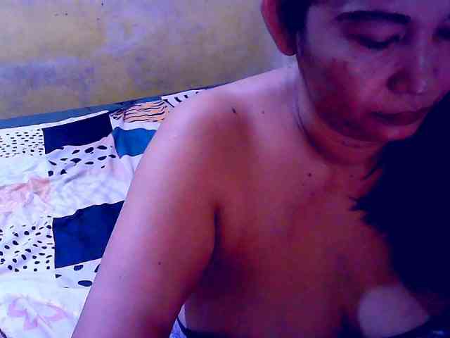 SweetMonlight webcam