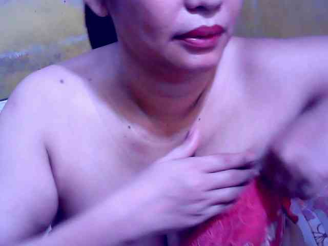 SweetMonlight webcam