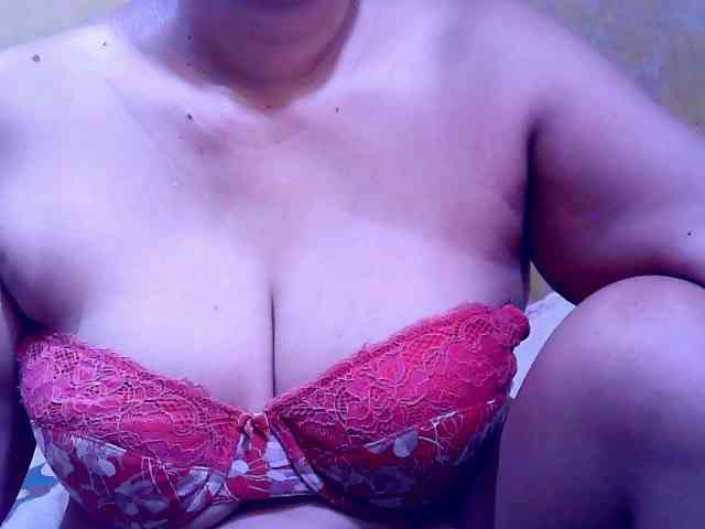 SweetMonlight webcam