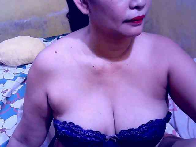 SweetMonlight webcam