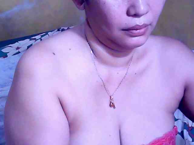SweetMonlight webcam