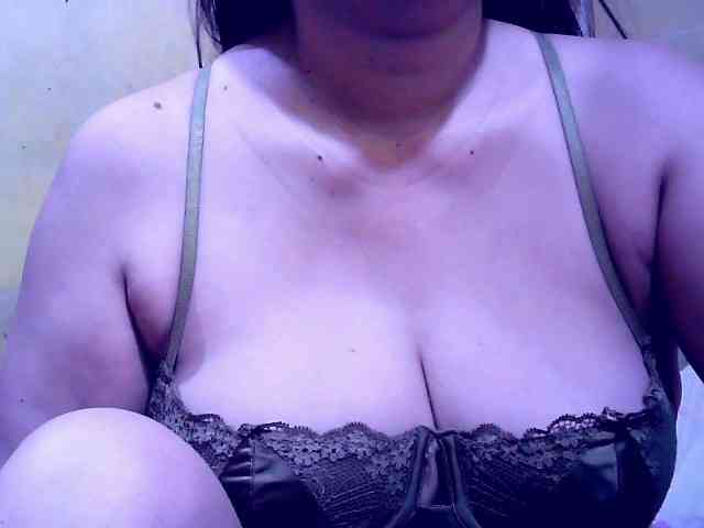 SweetMonlight webcam