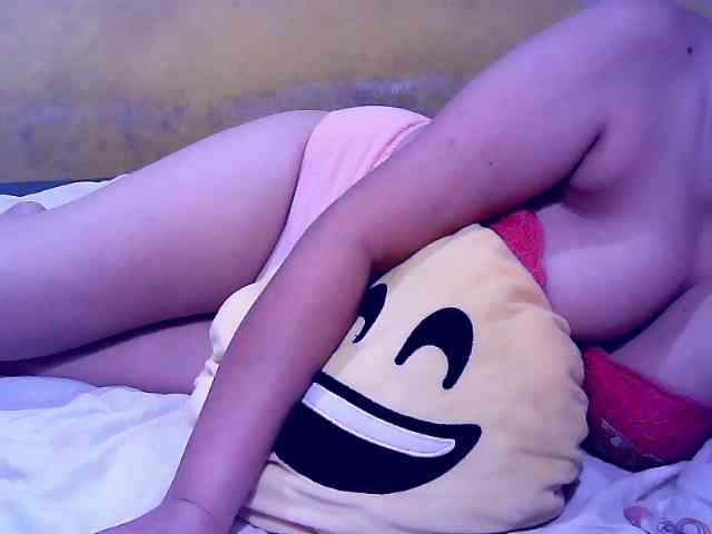 SweetMonlight webcam