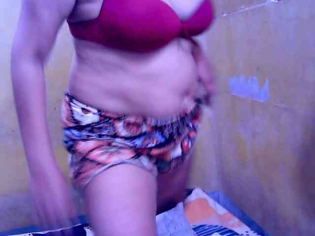 SweetMonlight webcam