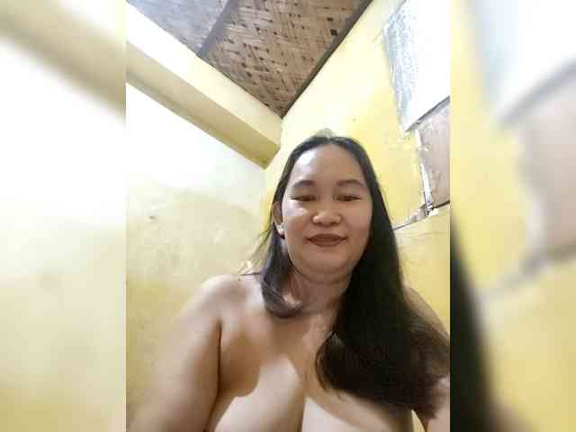 SweetMonlight webcam