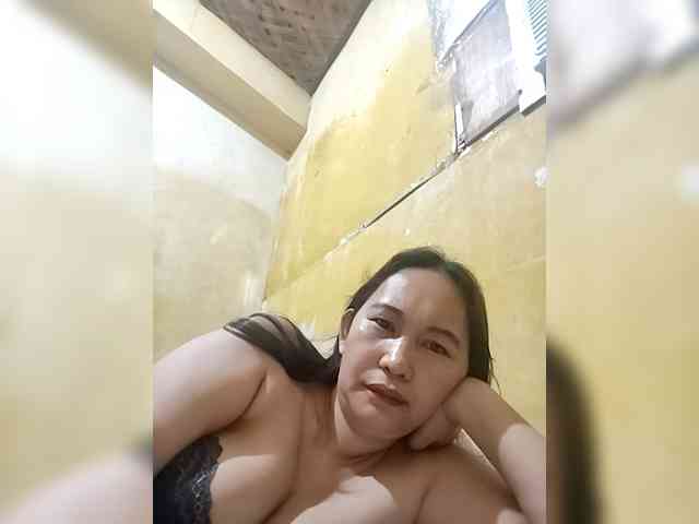 SweetMonlight webcam