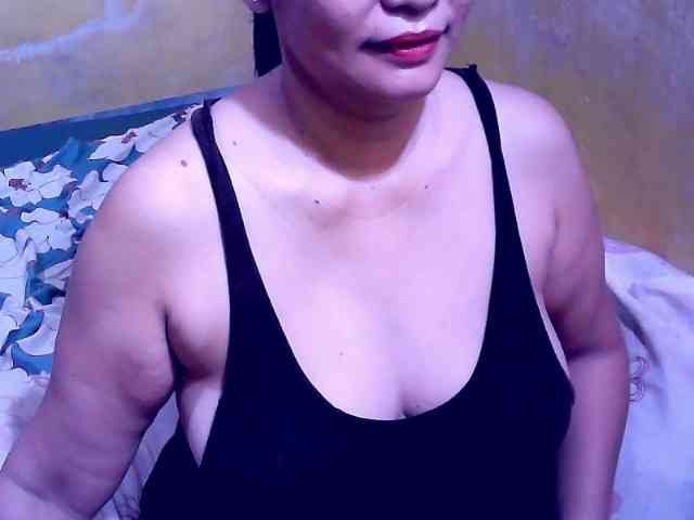 SweetMonlight webcam