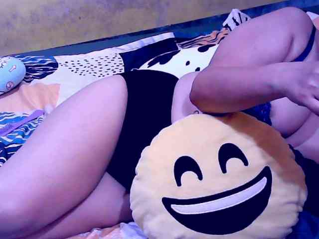 SweetMonlight webcam