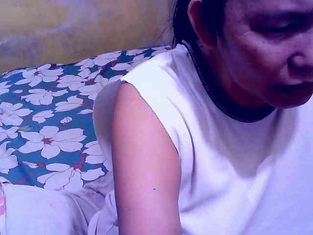 SweetMonlight webcam