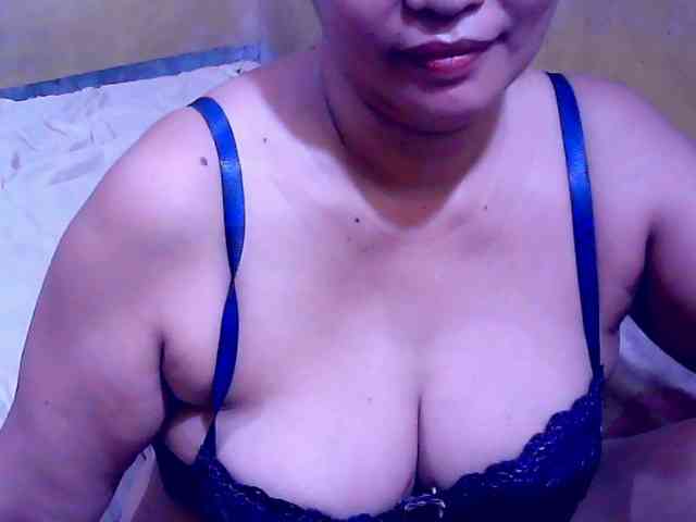 SweetMonlight webcam