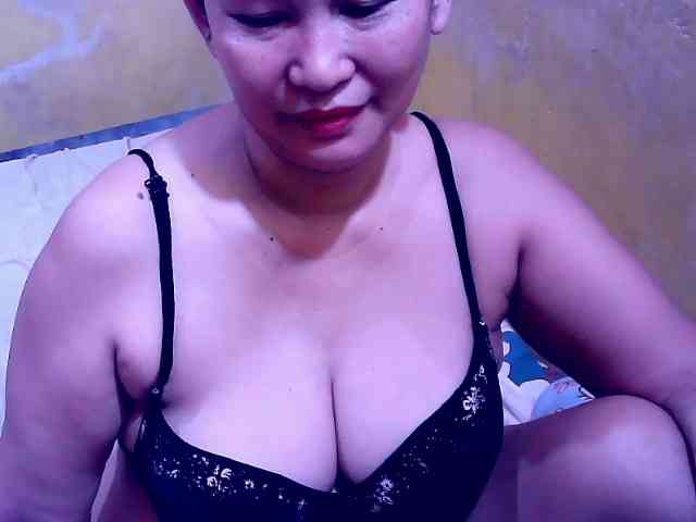 SweetMonlight webcam