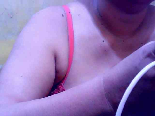 SweetMonlight webcam