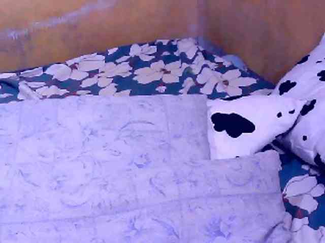 SweetMonlight webcam