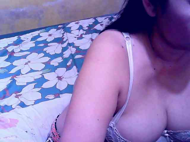 SweetMonlight webcam