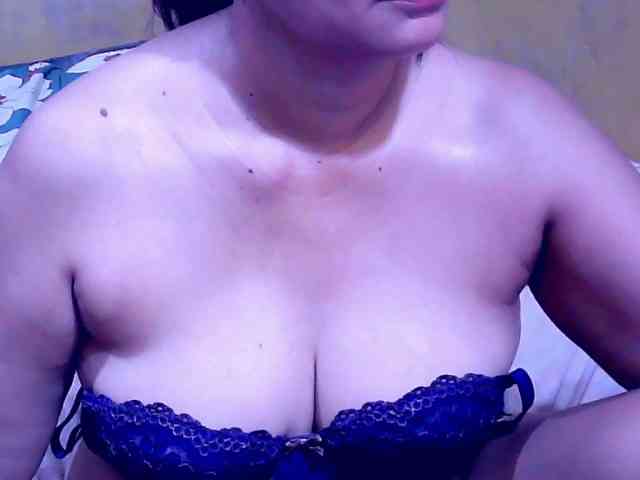SweetMonlight webcam