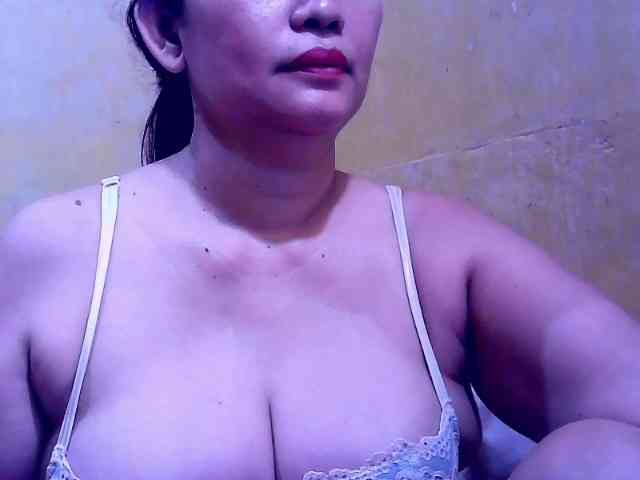 SweetMonlight webcam