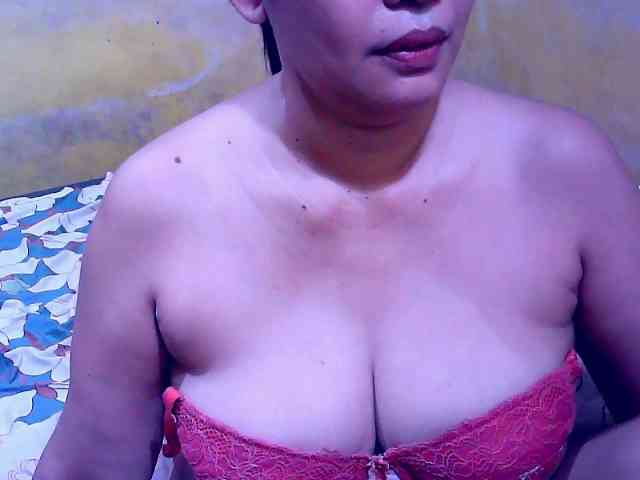 SweetMonlight webcam