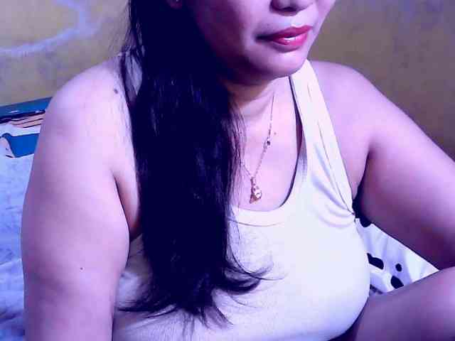 SweetMonlight webcam