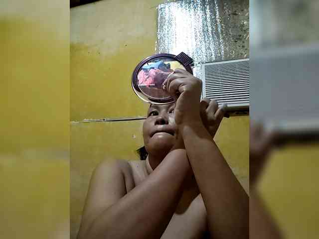 SweetMonlight webcam