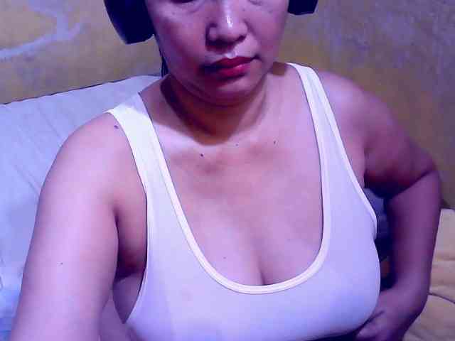 SweetMonlight webcam