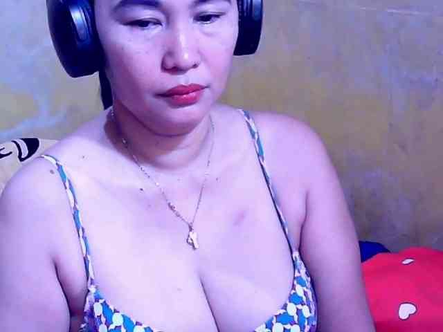 SweetMonlight webcam