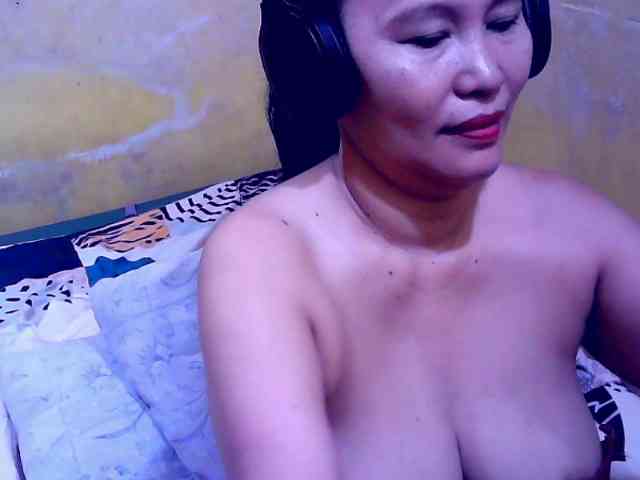 SweetMonlight webcam