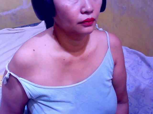 SweetMonlight webcam