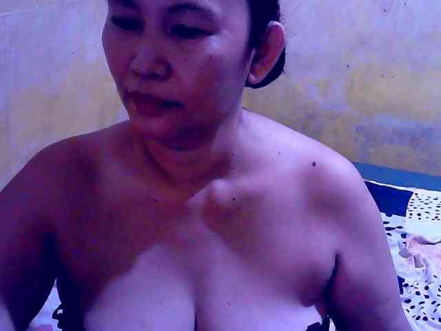 SweetMonlight webcam