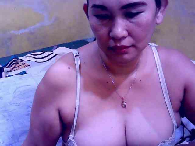 SweetMonlight webcam