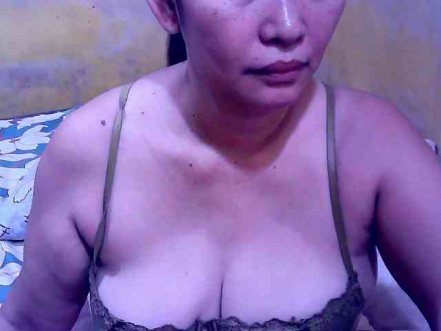 SweetMonlight webcam