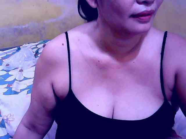 SweetMonlight webcam