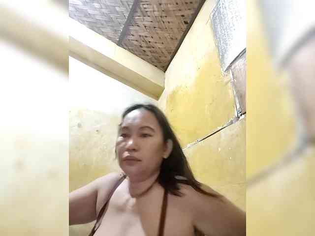 SweetMonlight webcam