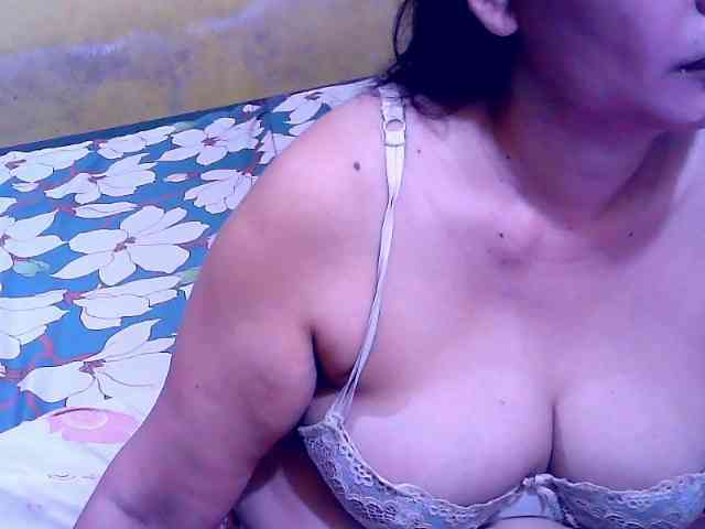 SweetMonlight webcam