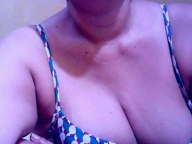 SweetMonlight webcam