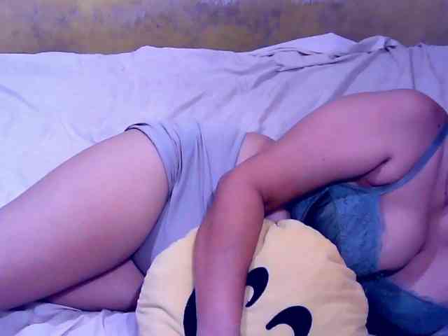 SweetMonlight webcam