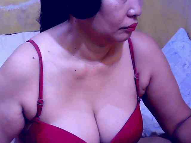 SweetMonlight webcam