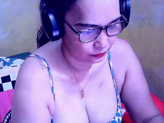SweetMonlight webcam