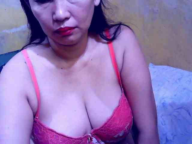 SweetMonlight webcam