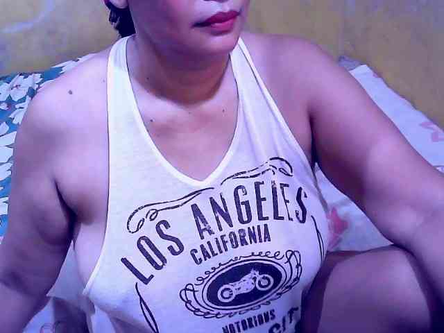 SweetMonlight webcam