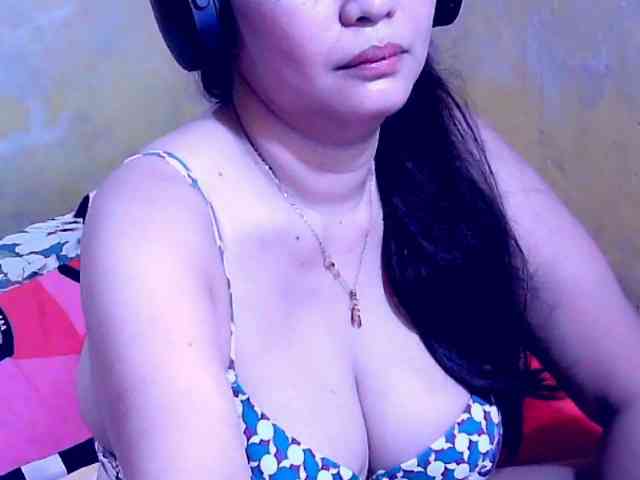 SweetMonlight webcam