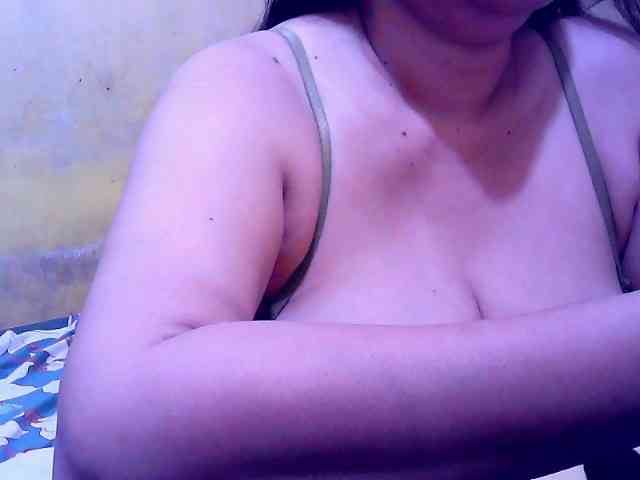 SweetMonlight webcam