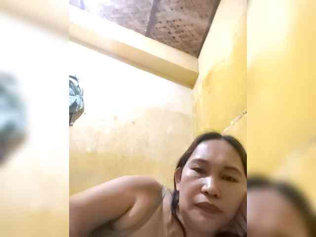 Carmela4u Live Webcam on BongaCams