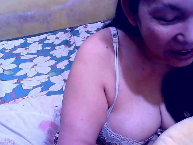 SweetMonlight webcam