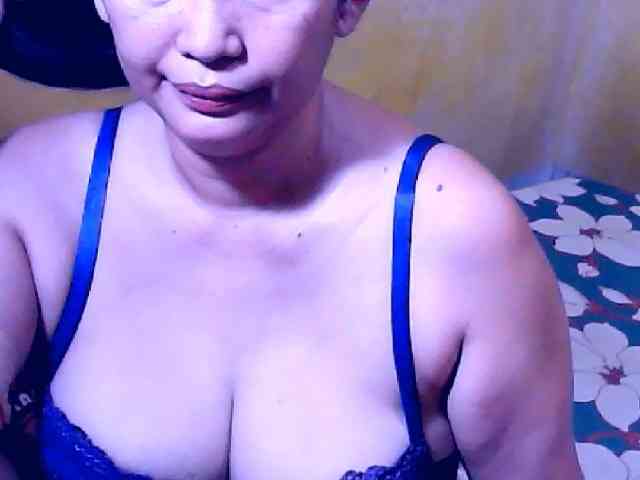 SweetMonlight webcam