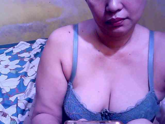 SweetMonlight webcam