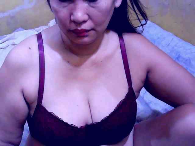 SweetMonlight webcam