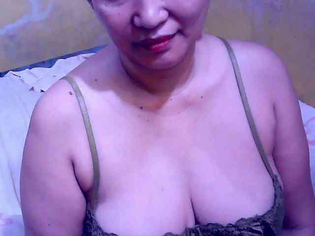 SweetMonlight webcam